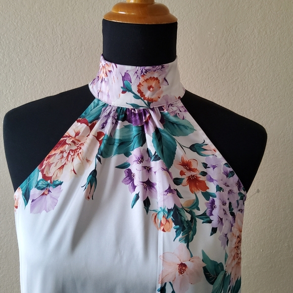 EXPRESS Halter Silky Satin Floral Top Size XS New - Picture 3 of 7